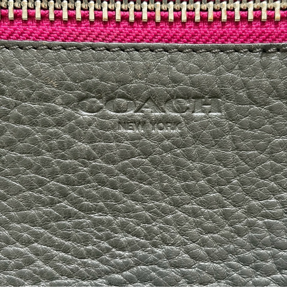 Coach Legacy Molly Large 2012 Gray Pebbled Leather Satchel Pink Zip 20201 - Picture 4 of 12